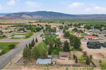 161 E 100 N, Bicknell, UT 84715 - Photo 41