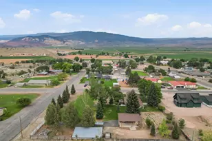 161 E 100 N, Bicknell, UT 84715 - Photo 41