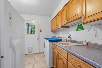 161 E 100 N, Bicknell, UT 84715 - Photo 27