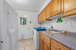 161 E 100 N, Bicknell, UT 84715 - Photo 27