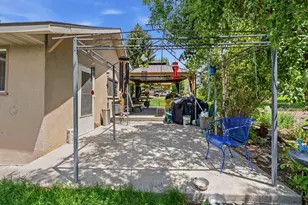 161 E 100 N, Bicknell, UT 84715 - Photo 33