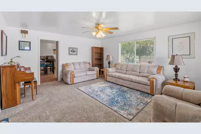 161 E 100 N, Bicknell, UT 84715 - Photo 3