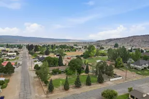 161 E 100 N, Bicknell, UT 84715 - Photo 39