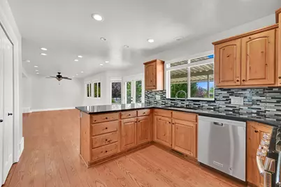 1407 N 3455 W, Clinton, UT 84015 - Photo 19
