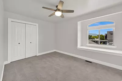 1407 N 3455 W, Clinton, UT 84015 - Photo 33