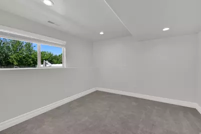 1407 N 3455 W, Clinton, UT 84015 - Photo 37