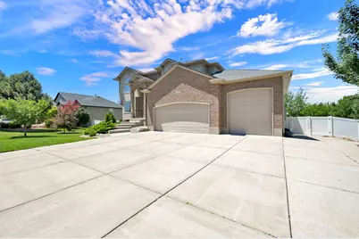 1407 N 3455 W, Clinton, UT 84015 - Photo 3