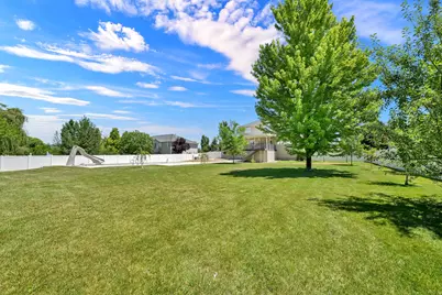 1407 N 3455 W, Clinton, UT 84015 - Photo 45