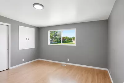 3881 S Bonniewood Dr W, West Valley, UT 84119 - Photo 17