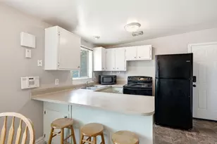 3881 S Bonniewood Dr W, West Valley, UT 84119 - Photo 9
