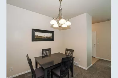 940 W Willow Green Way, Farmington, UT 84025 - Photo 15