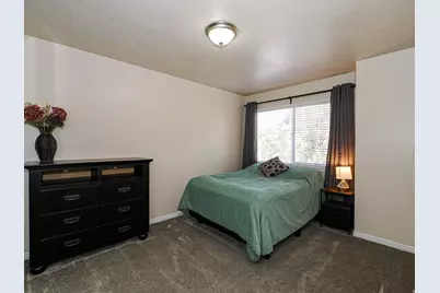 940 W Willow Green Way, Farmington, UT 84025 - Photo 27