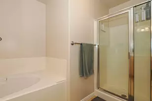 940 W Willow Green Way, Farmington, UT 84025 - Photo 23