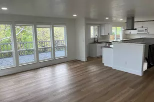 5720 S Oakwood Dr, South Ogden, UT 84405 - Photo 9