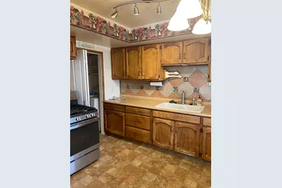 3891 S Grandview Dr E, Ogden, UT 84403 - Photo 7