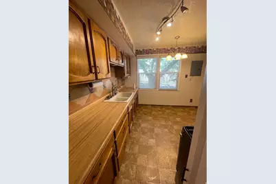 3891 S Grandview Dr E, Ogden, UT 84403 - Photo 7