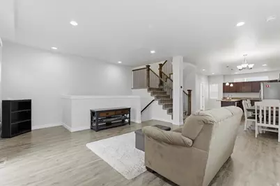1538 W 3870 S, West Valley, UT 84119 - Photo 7