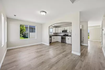 2359 S 3300 W, Syracuse, UT 84075 - Photo 3