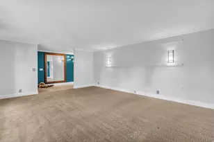 5629 S Laurelwood St, Holladay, UT 84121 - Photo 5