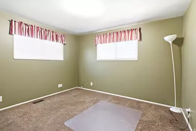 7050 S 260 E, Midvale, UT 84047 - Photo 15