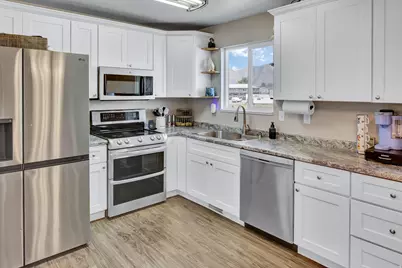795 S 460 W, Tremonton, UT 84337 - Photo 9