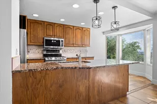 254 E 1825 N, Centerville, UT 84014 - Photo 9