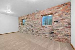 254 E 1825 N, Centerville, UT 84014 - Photo 57