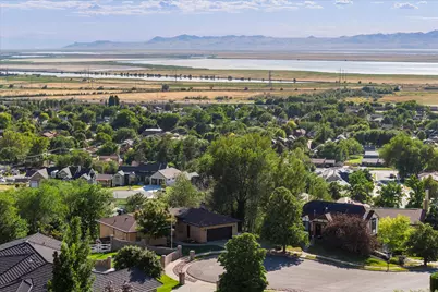 254 E 1825 N, Centerville, UT 84014 - Photo 97