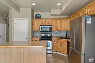 359 E 2275 N, North Ogden, UT 84414 - Photo 9