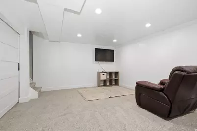 209 E 300 N, Smithfield, UT 84335 - Photo 25