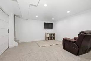 209 E 300 N, Smithfield, UT 84335 - Photo 25