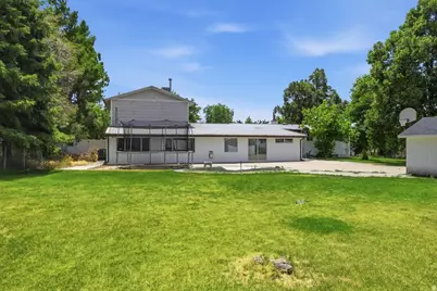 209 E 300 N, Smithfield, UT 84335 - Photo 27