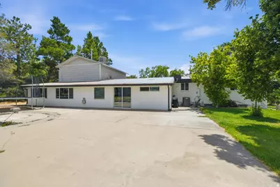 209 E 300 N, Smithfield, UT 84335 - Photo 31