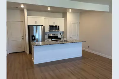 1572 E 460 S, Hyrum, UT 84319 - Photo 3