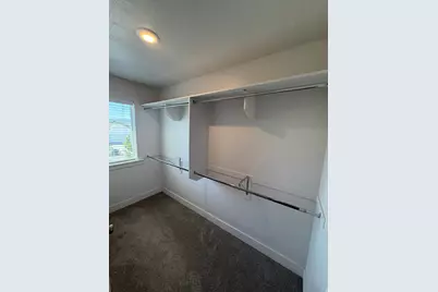 1572 E 460 S, Hyrum, UT 84319 - Photo 9