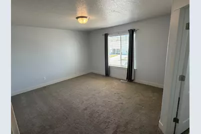 1572 E 460 S, Hyrum, UT 84319 - Photo 7