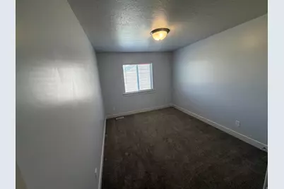 1572 E 460 S, Hyrum, UT 84319 - Photo 11