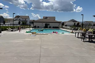 1572 E 460 S, Hyrum, UT 84319 - Photo 25