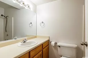 6076 S Liberty Oaks Cv, Murray, UT 84107 - Photo 11
