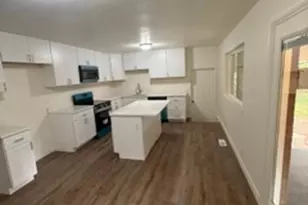 7112 S 2780 E, Cottonwood Heights, UT 84121 - Photo 11