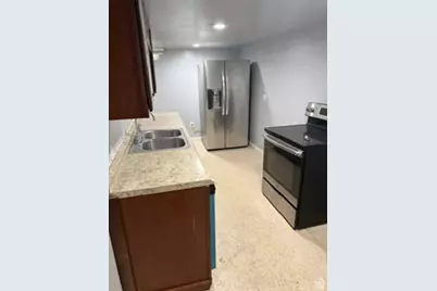 7112 S 2780 E, Cottonwood Heights, UT 84121 - Photo 13