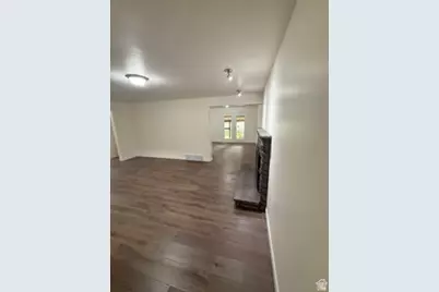 7112 S 2780 E, Cottonwood Heights, UT 84121 - Photo 7