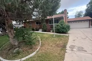 7112 S 2780 E, Cottonwood Heights, UT 84121 - Photo 3