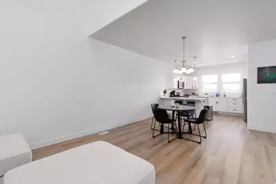 4542 W Parkes Peak Ln S, Herriman, UT 84096 - Photo 7