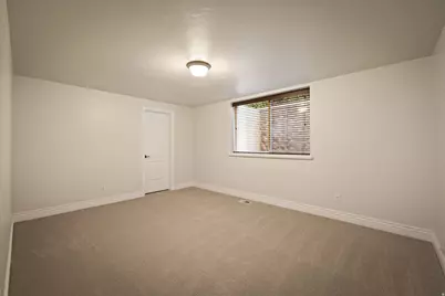 1107 N Twickenham Dr, Salt Lake City, UT 84103 - Photo 35