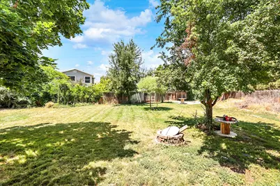 1073 N 175 E, Layton, UT 84041 - Photo 31