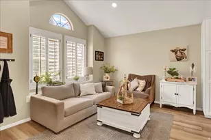 1073 N 175 E, Layton, UT 84041 - Photo 9