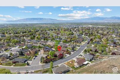 3957 W Honey Locust Ln, Cedar Hills, UT 84062 - Photo 57