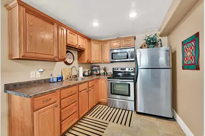 1926 E Gray Fox Dr E, Draper, UT 84020 - Photo 25