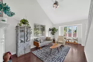 2246 E Evergreen View Ct, Salt Lake City, UT 84109 - Photo 5